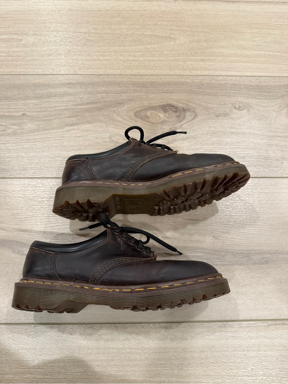 Vintage Dr. Martens 8053/59 Made in England Brown Leather 5-Eye Oxford Size 7 - Picture 3 of 8